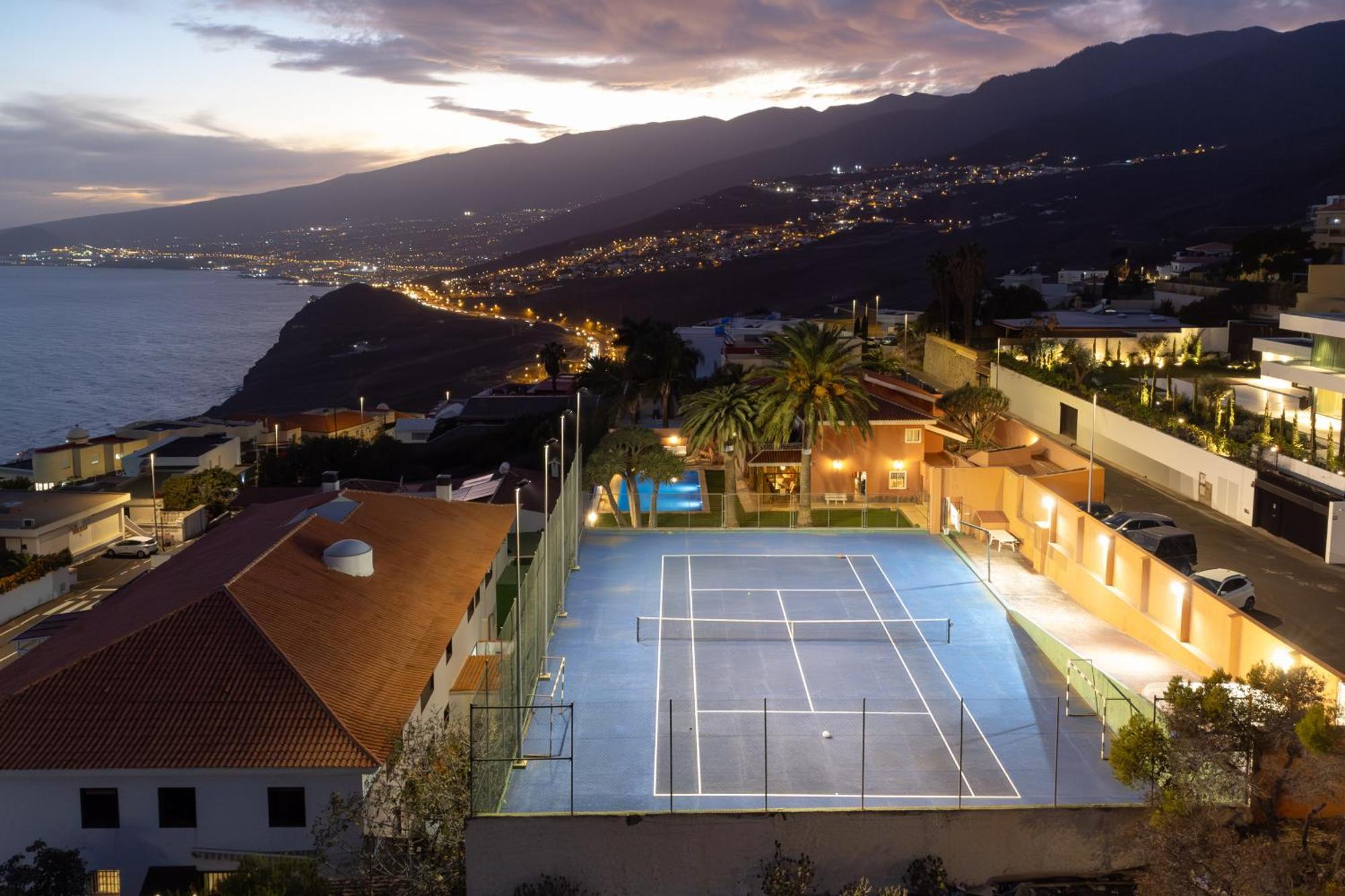 One & Only Sports And Relax Villa Heated Pool By Eden Rentals Tabaiba Exterior photo